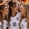 WM Clip-In Edition anlässlich der WM 2026, Hair Tinsel Clip-Ins in den Deutschland Farben Schwarz Rot Gold